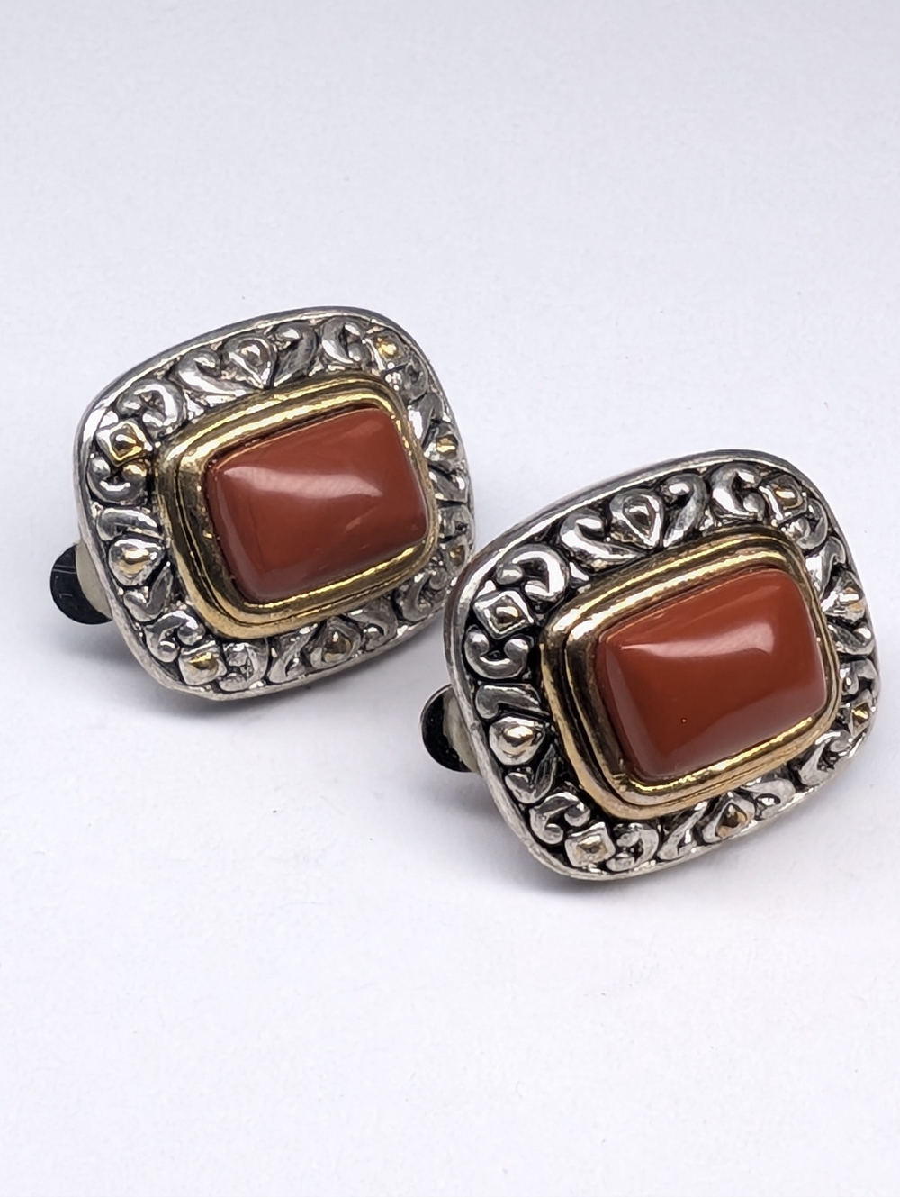 🩷 Carnelian & Scrollwork Clip On Earrings *4 For $20*